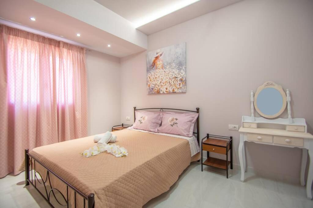 Zakynthos Town Modern Roof Apartment Exterior photo